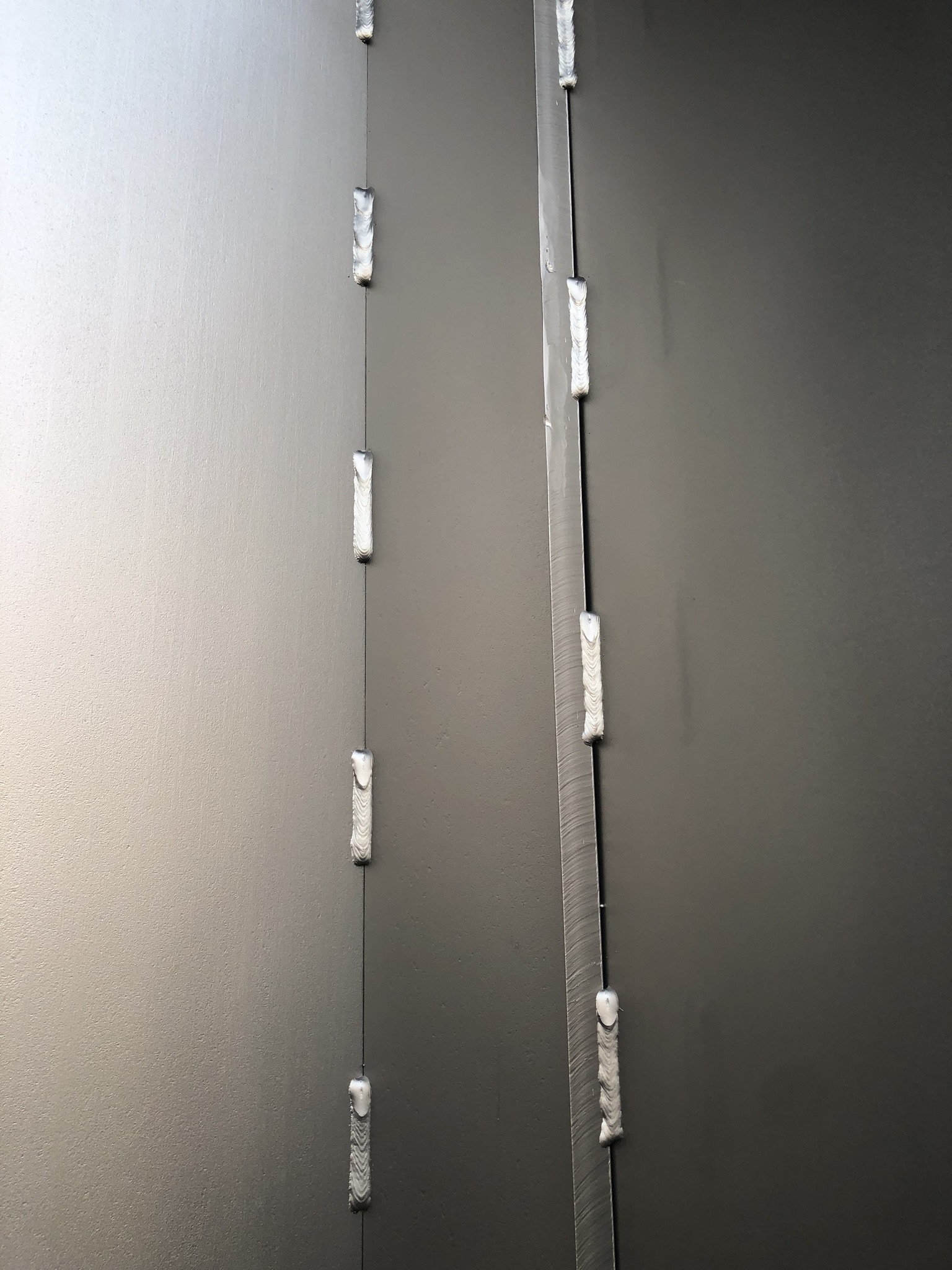 Detail povrchu po tryskání balotinou